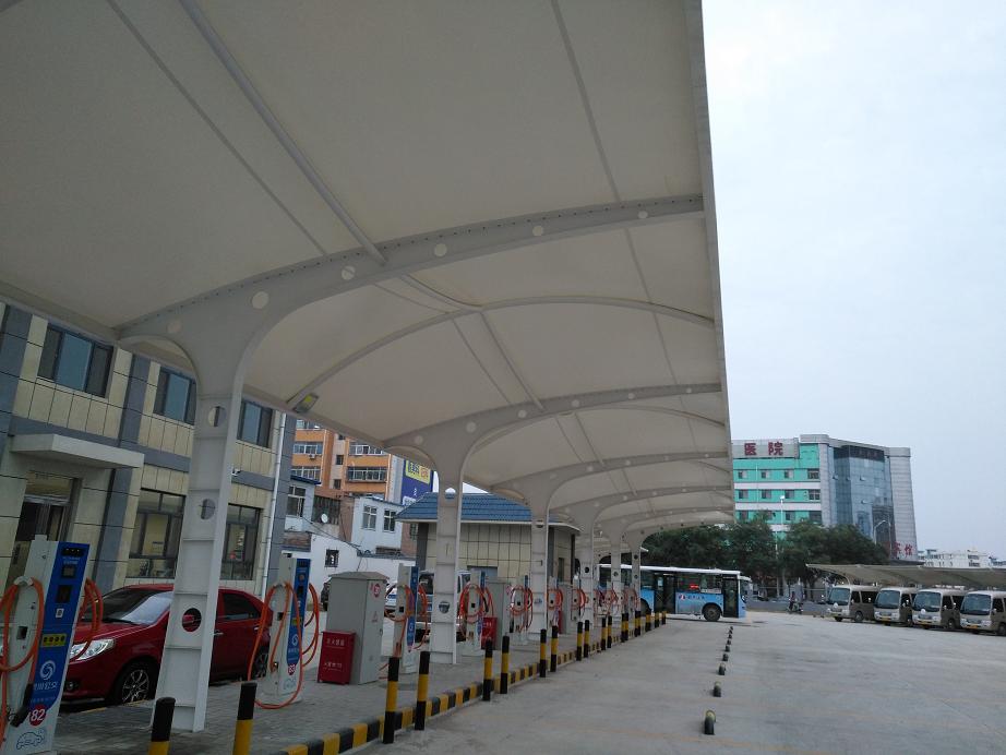 銀川北門(mén)公交首末站膜結(jié)構(gòu)停車(chē)棚